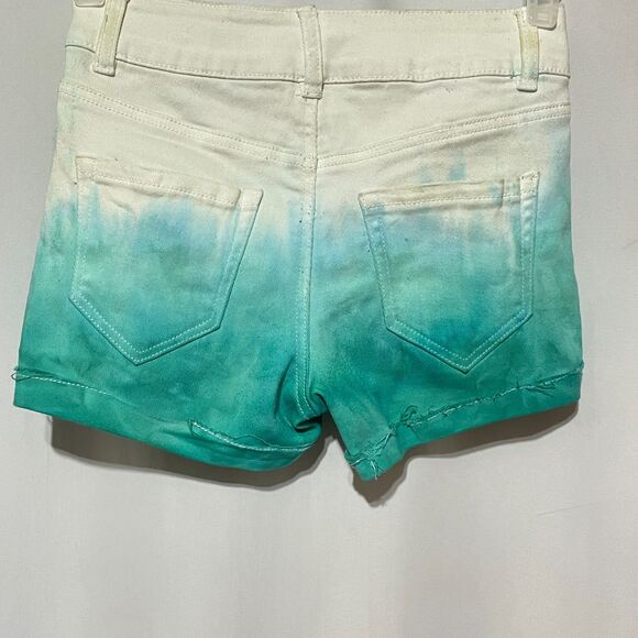 Reworked High Rise Green Dip-Dyed Ombre Shorts - Picture 2 of 11